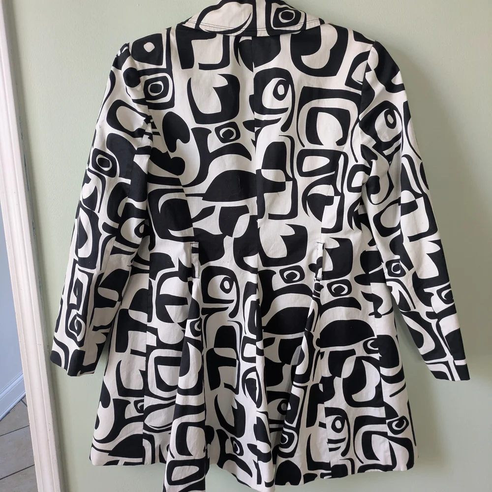 Madison Black and White Graphic Trench Coat - Picture 2 of 2